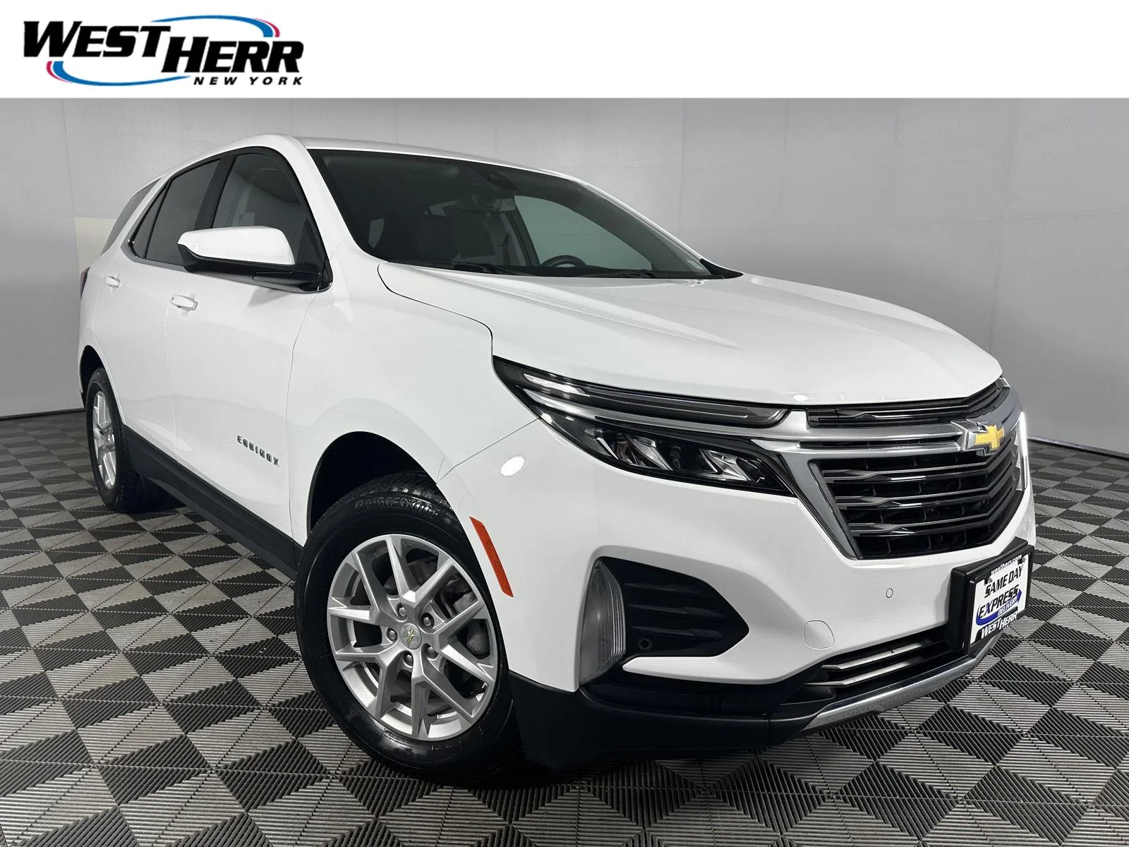 Used 2024 Summit White Chevrolet LT image 1