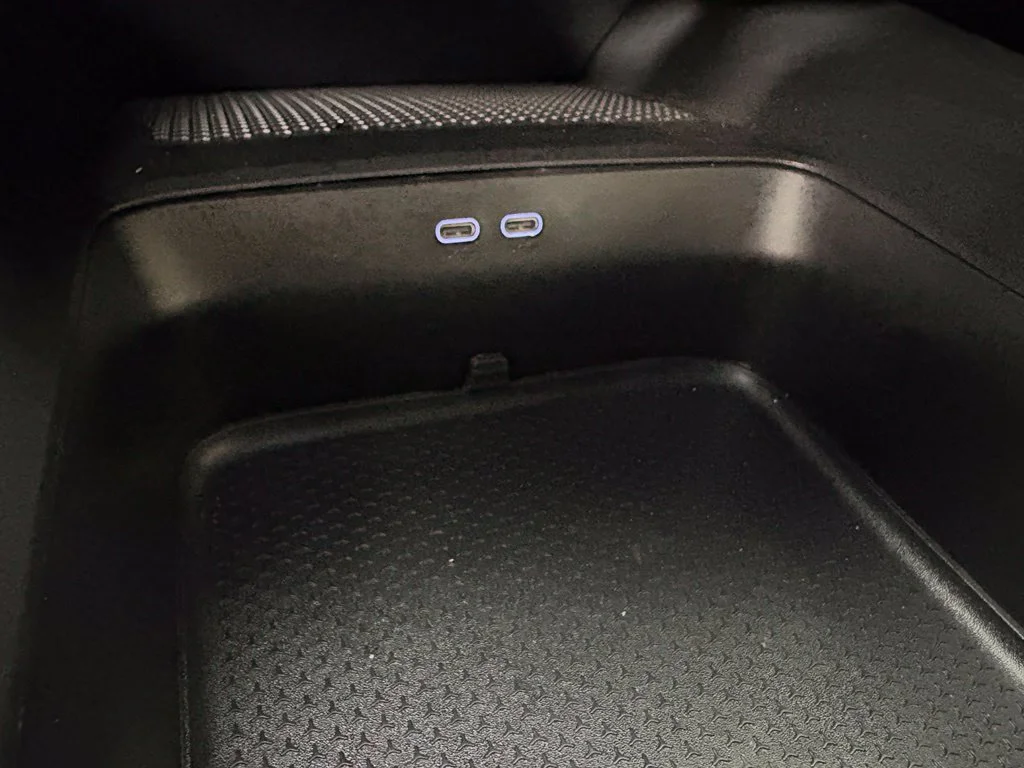 Used 2025 White Chevrolet LT image 32
