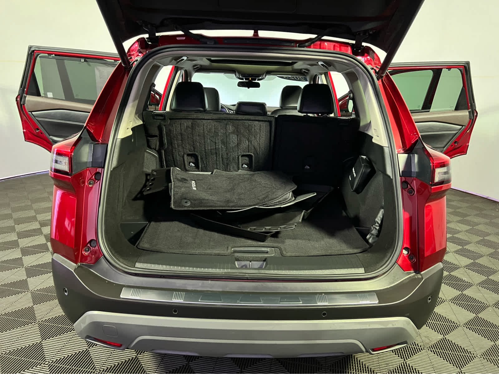 Used 2023 Scarlet Ember Tintcoat Nissan SV image 27