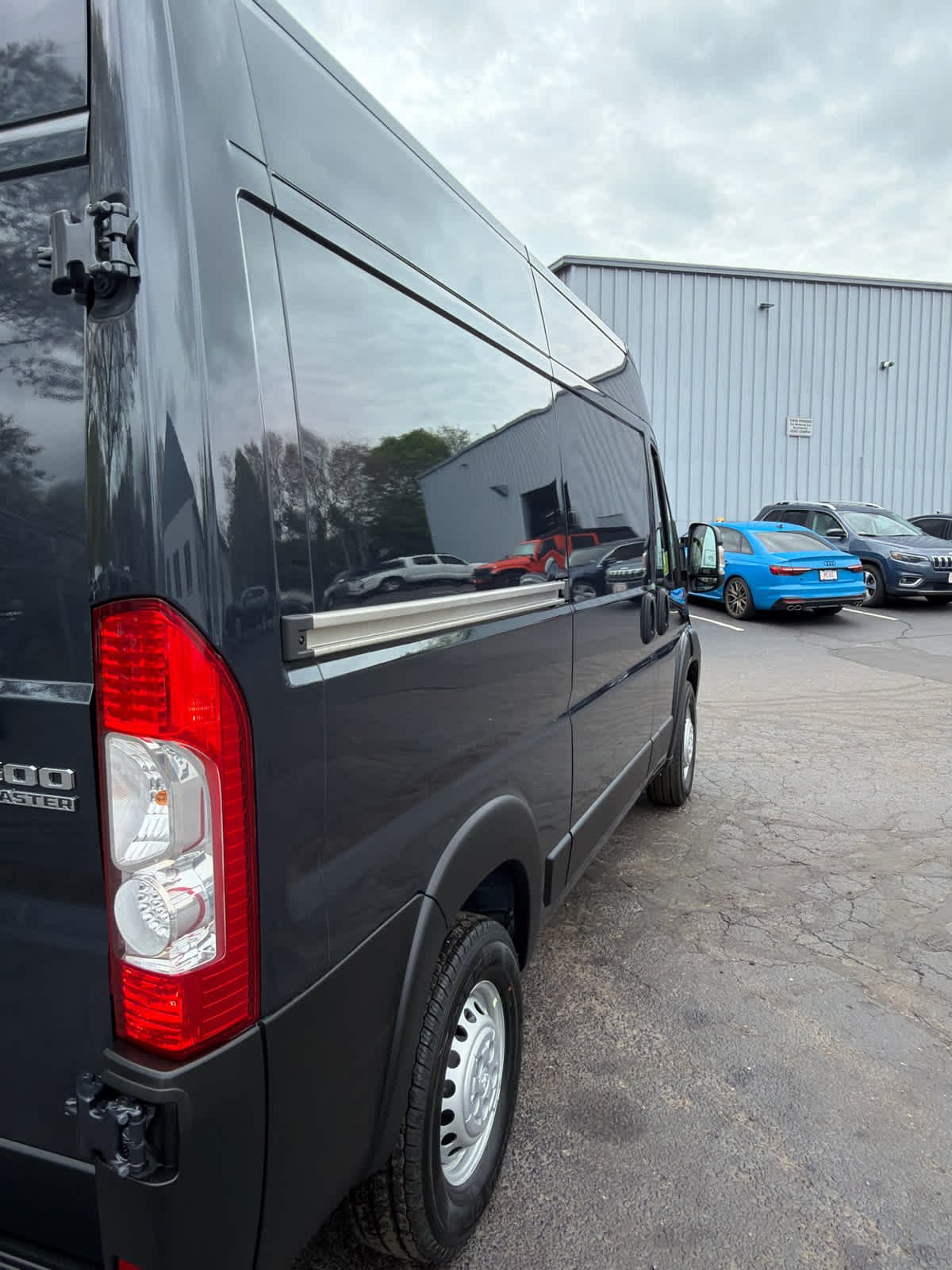 New 2026 Forged Blue Metallic RAM Tradesman image 17