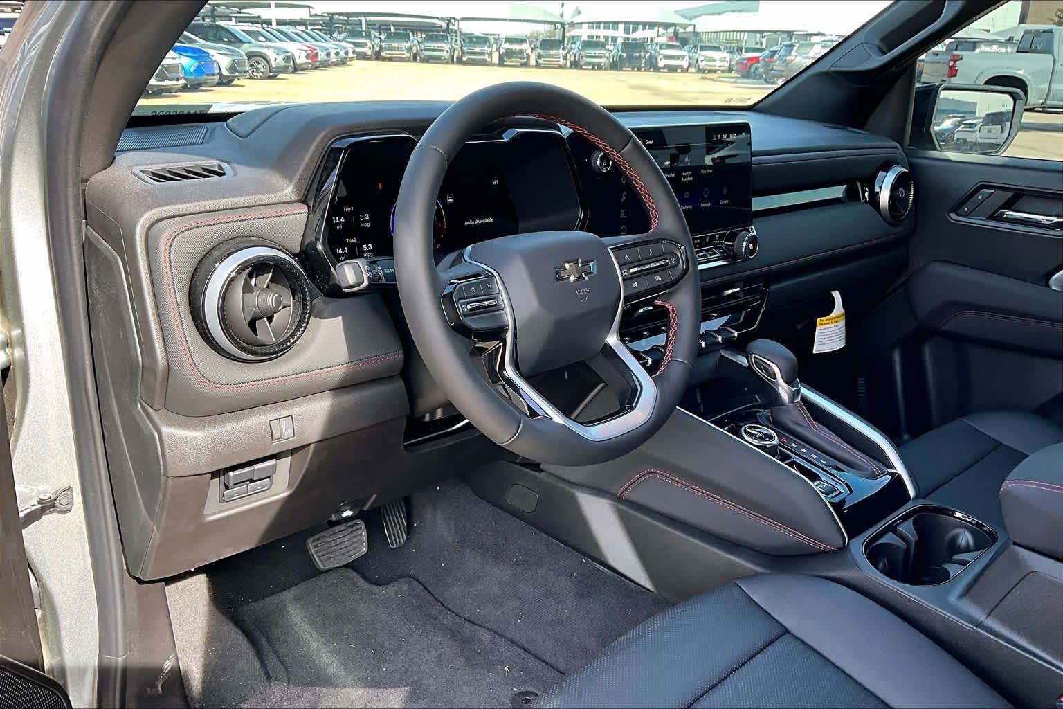 2026 Chevrolet Colorado Z71 - Photo 9