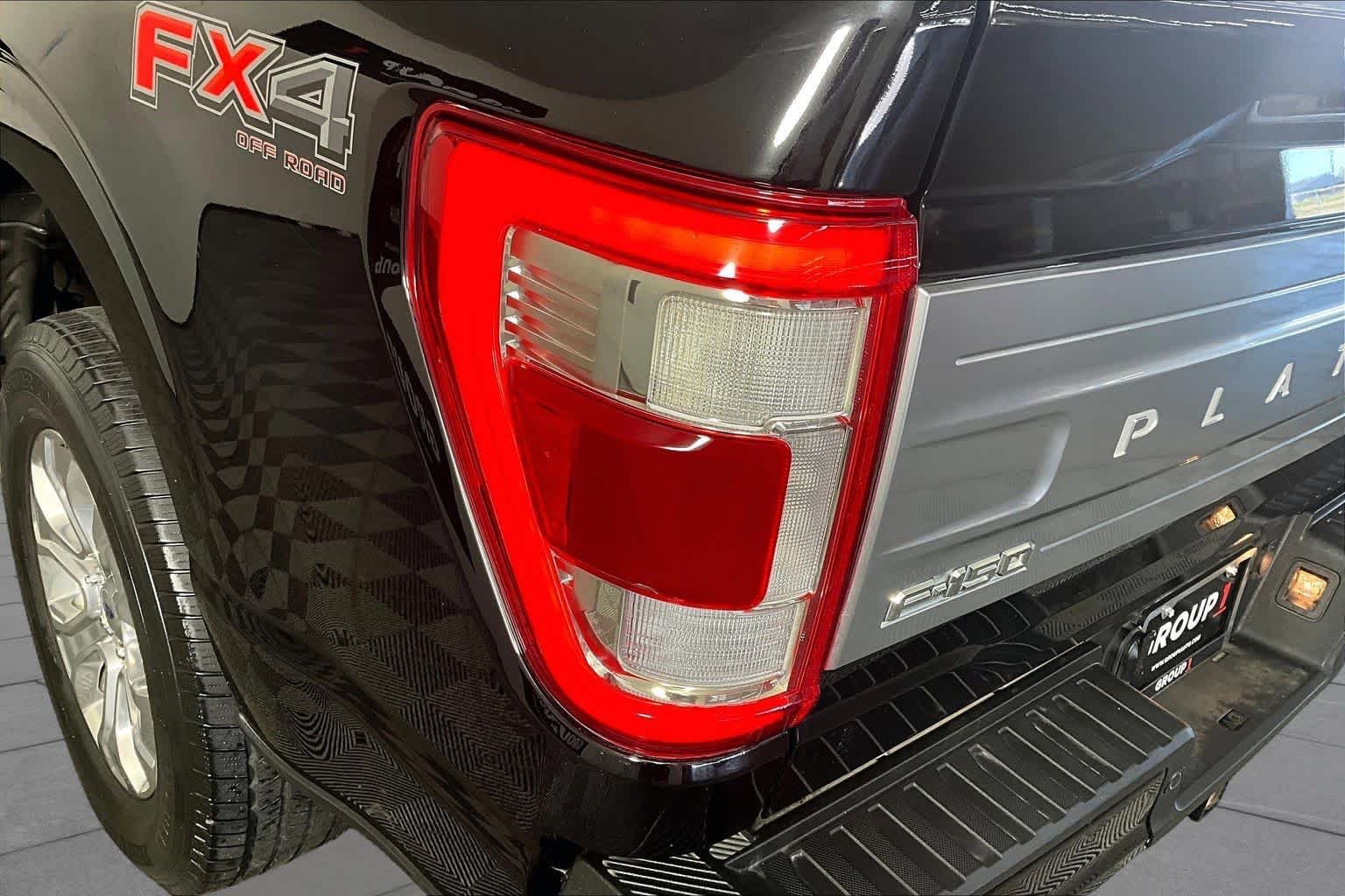 Used 2022 Agate Black Ford Platinum image 25