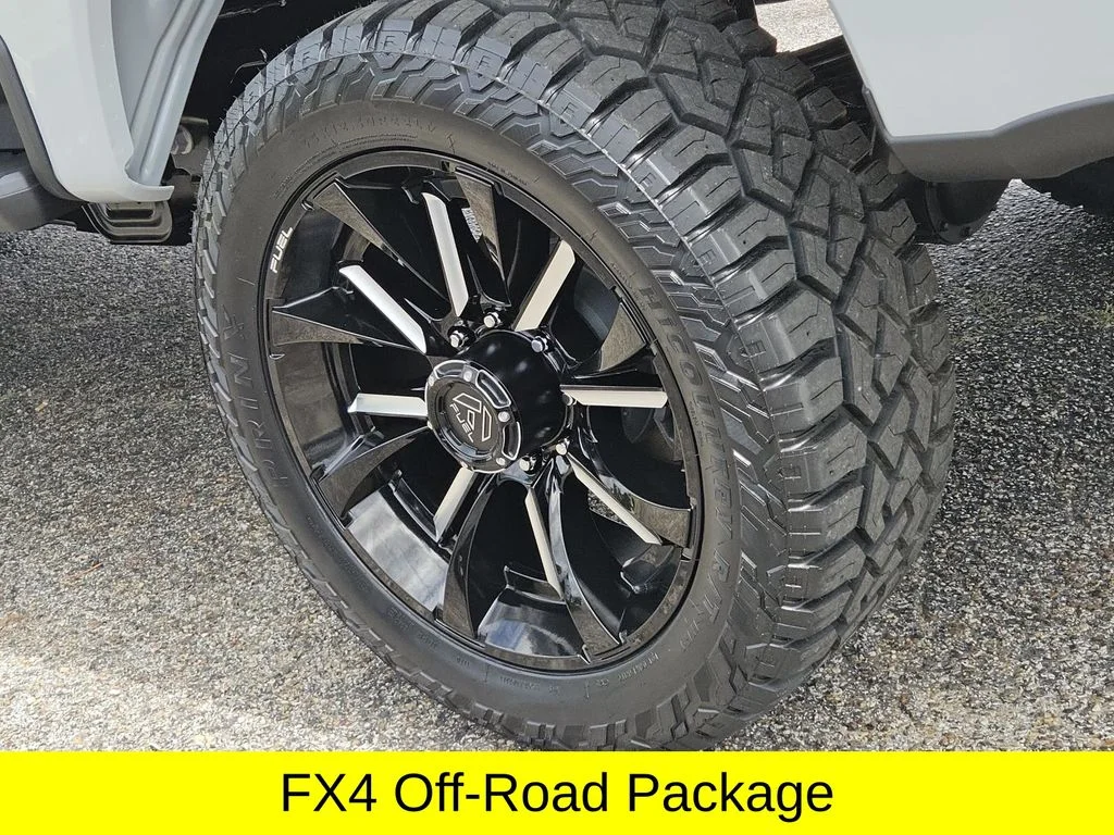 2026 Ford F-250 Super Duty XLT - Photo 8