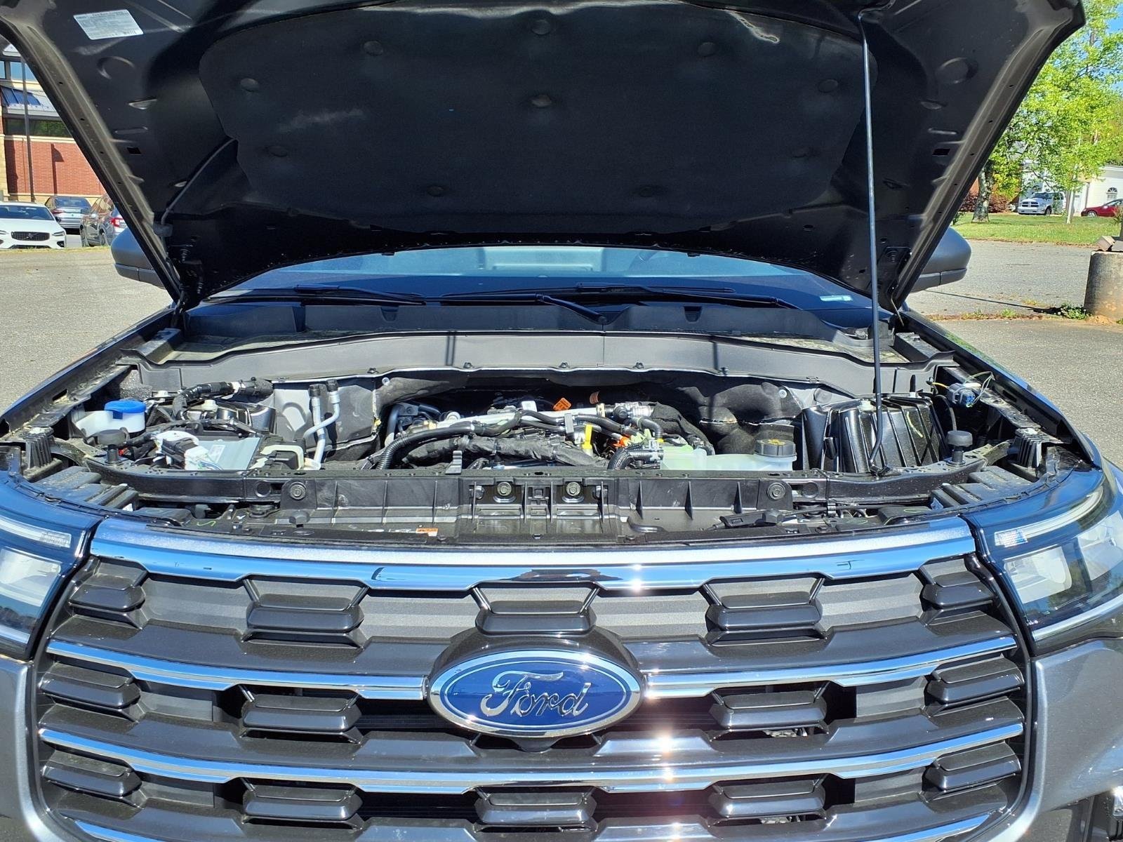 New 2026 Carbonized Gray Metallic Ford Active image 32