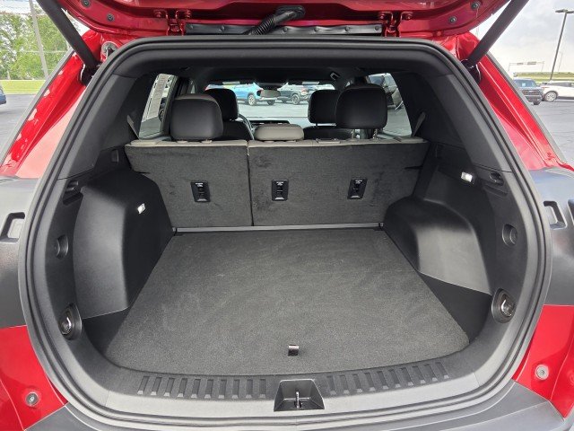 Used 2025 Volcanic Red Tintcoat GMC Elevation image 8