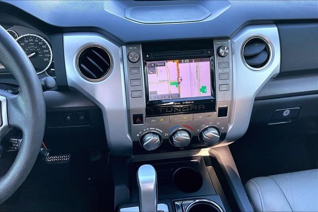 Used 2014 Silver Toyota SR5 image 4