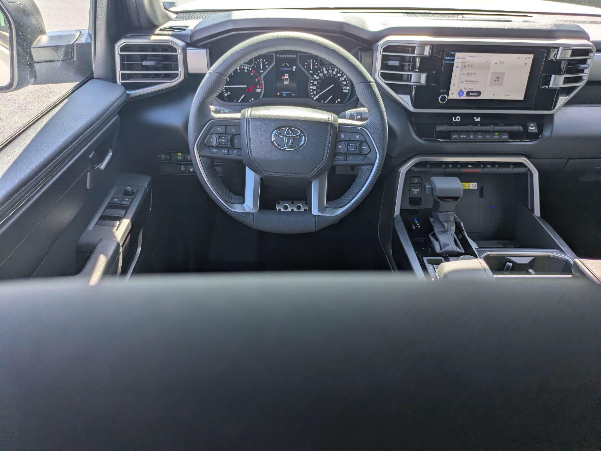 New 2026 Ice Cap Toyota SR5 image 17