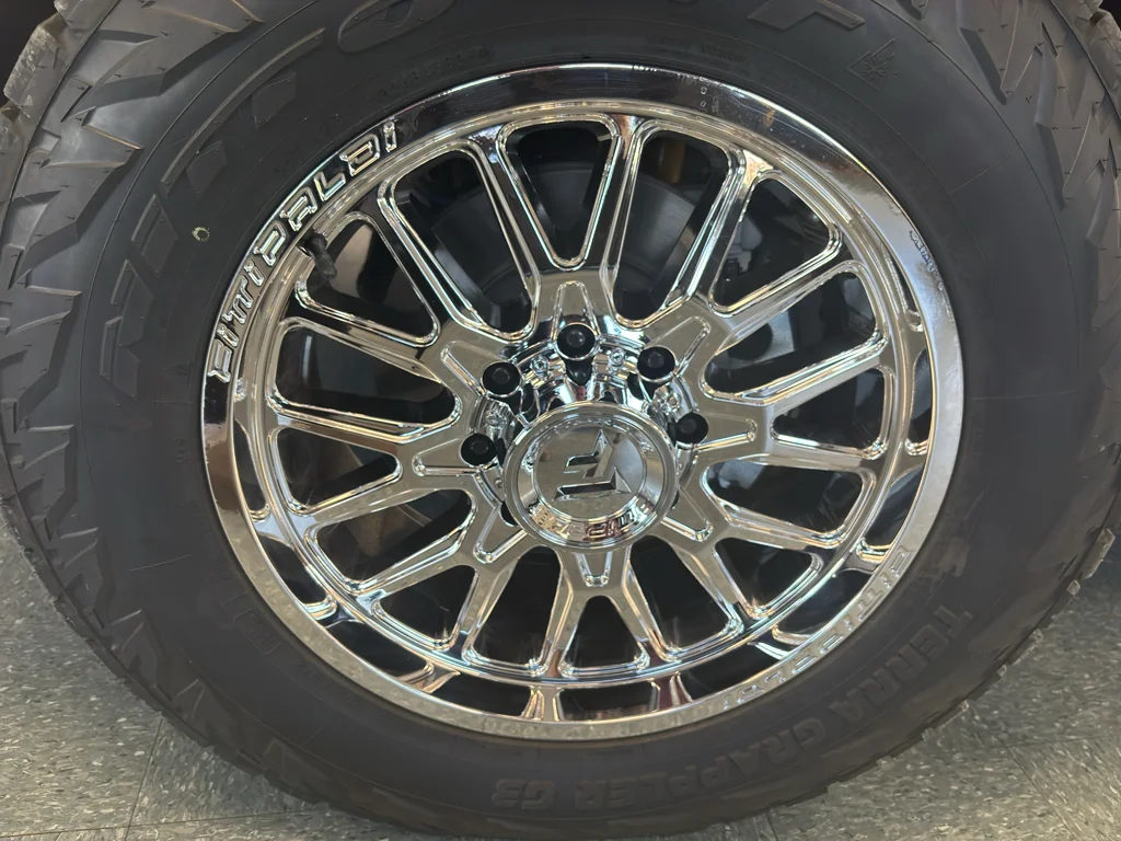 New 2025 Granite Crystal Metallic Clear-Coat Exterior Paint RAM Laramie High Plains Edition image 10