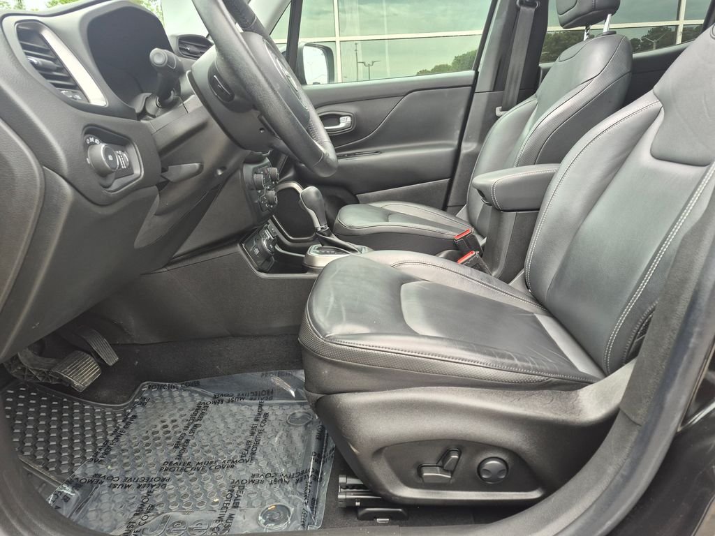 Used 2022 Black Jeep Limited image 2