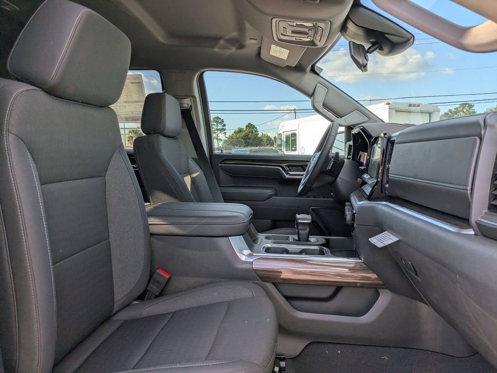 2025 Chevrolet Silverado 1500 LT - Photo 29