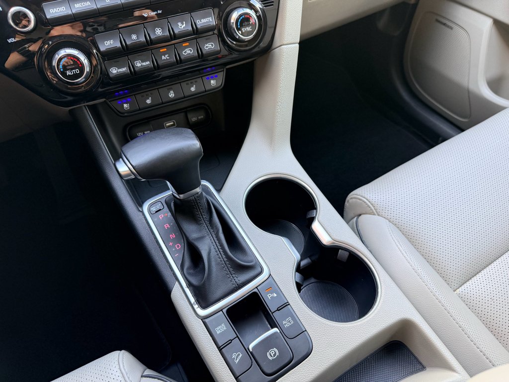 Used 2020 Snow White Pearl Kia EX image 22