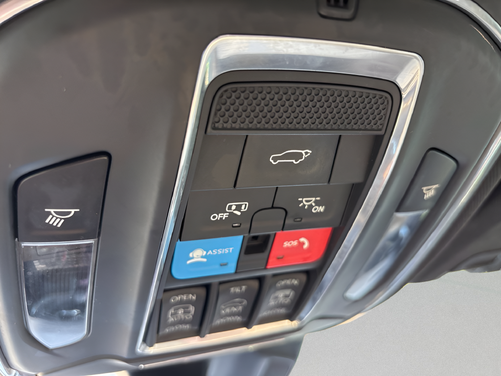 Certified Used 2024 Gray Jeep 4xe image 33