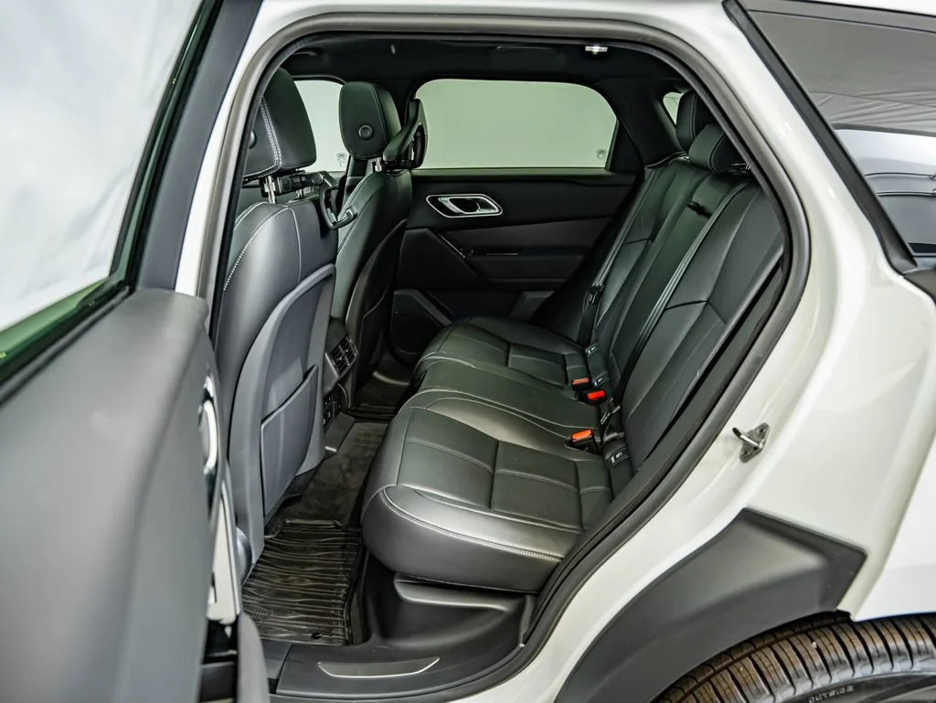 New 2026 Fuji White Land Rover Belgravia Edition image 34