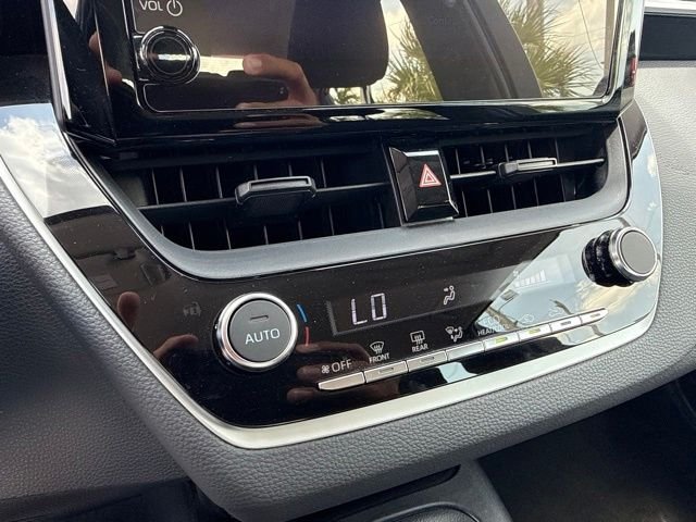 2025 Toyota Corolla LE - Photo 23