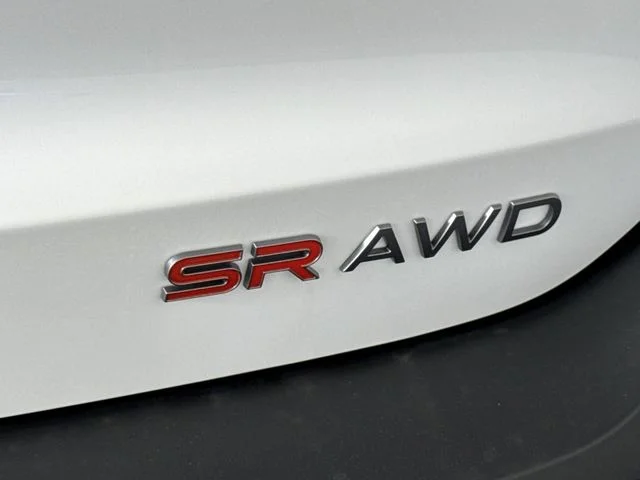 New 2026 Aspen White TriCoat / Super Black Two-tone Nissan SR image 25
