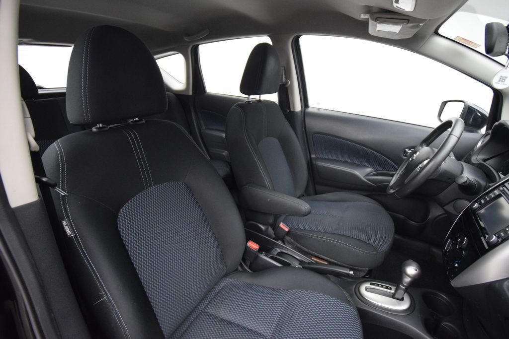 Used 2015 Black Nissan SL image 13