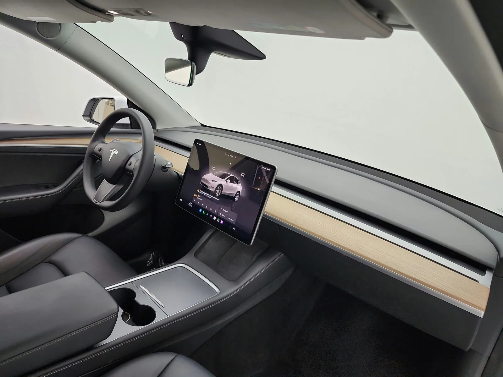 Used 2022 Pearl White Multi-Coat Tesla Long Range AWD image 17