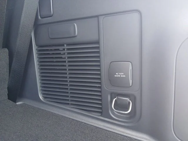 New 2026 Black Ford Platinum image 10