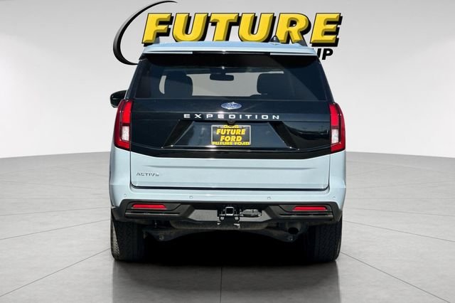 Used 2025 Gray Ford Active image 4