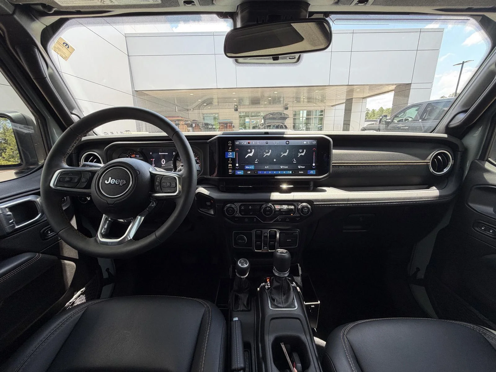 Used 2024 Earl Clearcoat Jeep Sahara image 7
