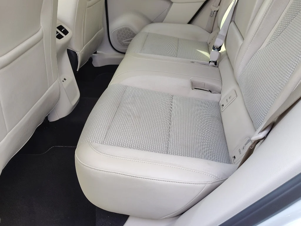 Used 2023 Summit White Buick Preferred image 20