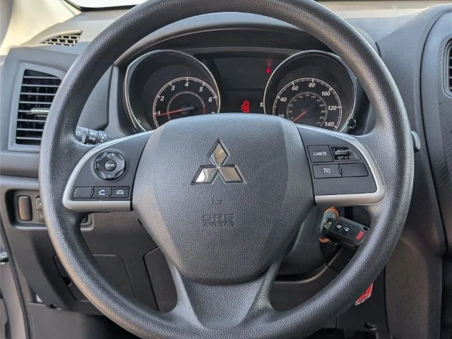 Used 2024 Silver Mitsubishi 2.0 ES image 15