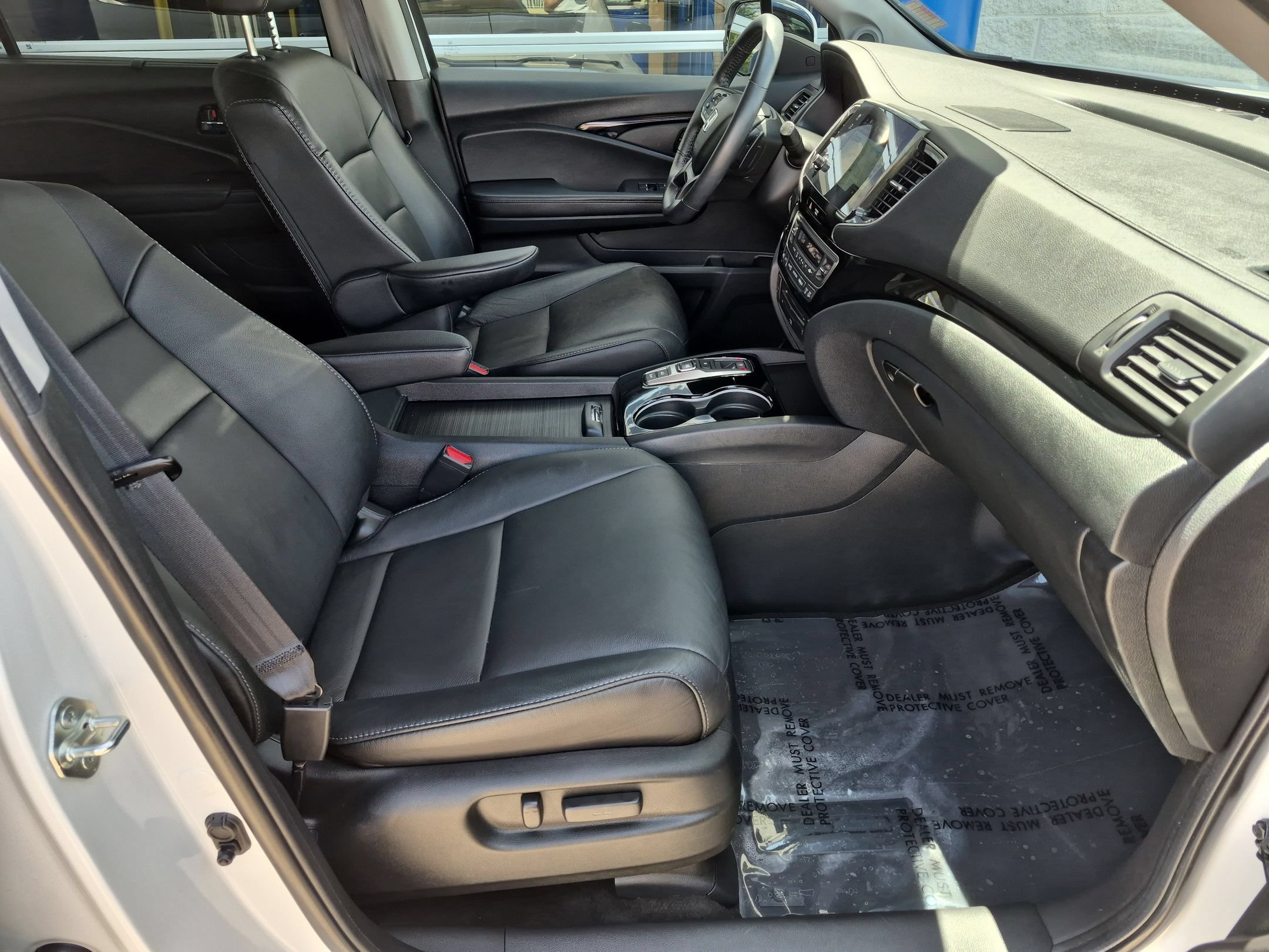 Used 2022 White Honda Touring 7-Passenger image 35
