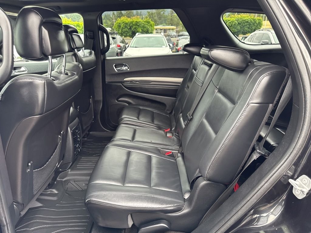 Used 2015 Brilliant Black Crystal Pearlcoat Dodge Limited image 6