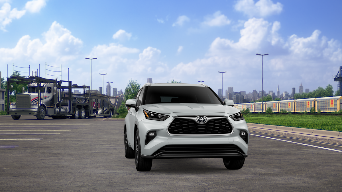 New 2026 Wind Chill Pearl Toyota Hybrid XLE image 30