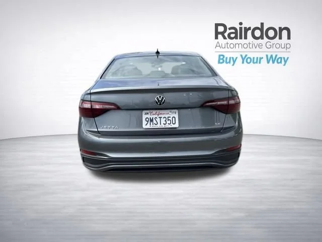 Used 2024 Platinum Gray Metallic Volkswagen SE image 6