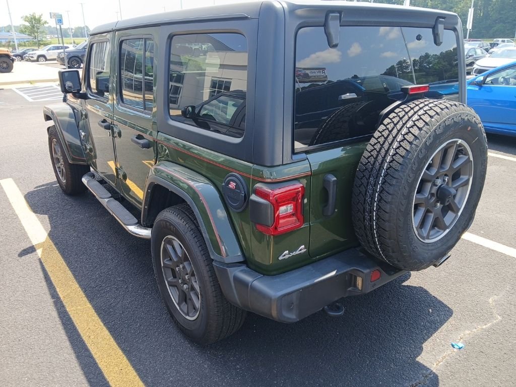 Used 2021 Green Jeep Unlimited Sport image 3