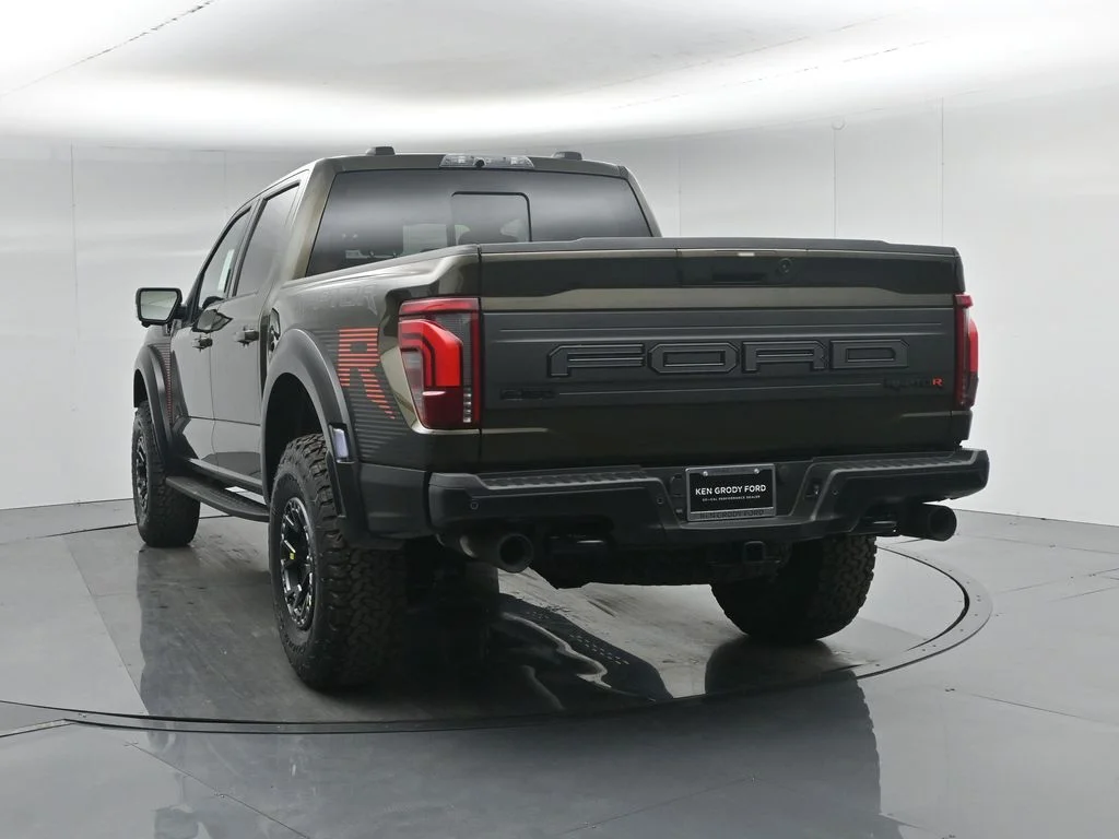 New 2026 Shelter Green Ford Raptor image 31