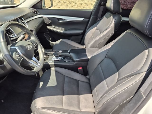 Certified Used 2020 Majestic White INFINITI LUXE image 26