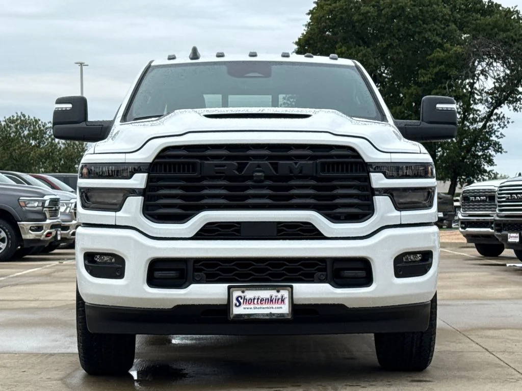 New 2026 Bright White Clearcoat RAM Tradesman image 2