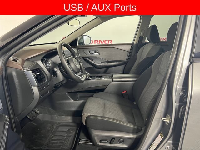 Used 2021 Gray Nissan SV image 10