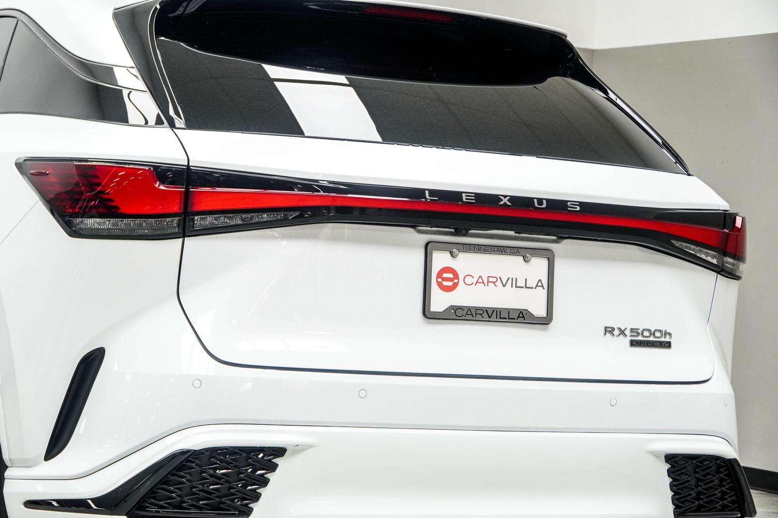 Used 2024 White Lexus 500h F SPORT Performance image 13
