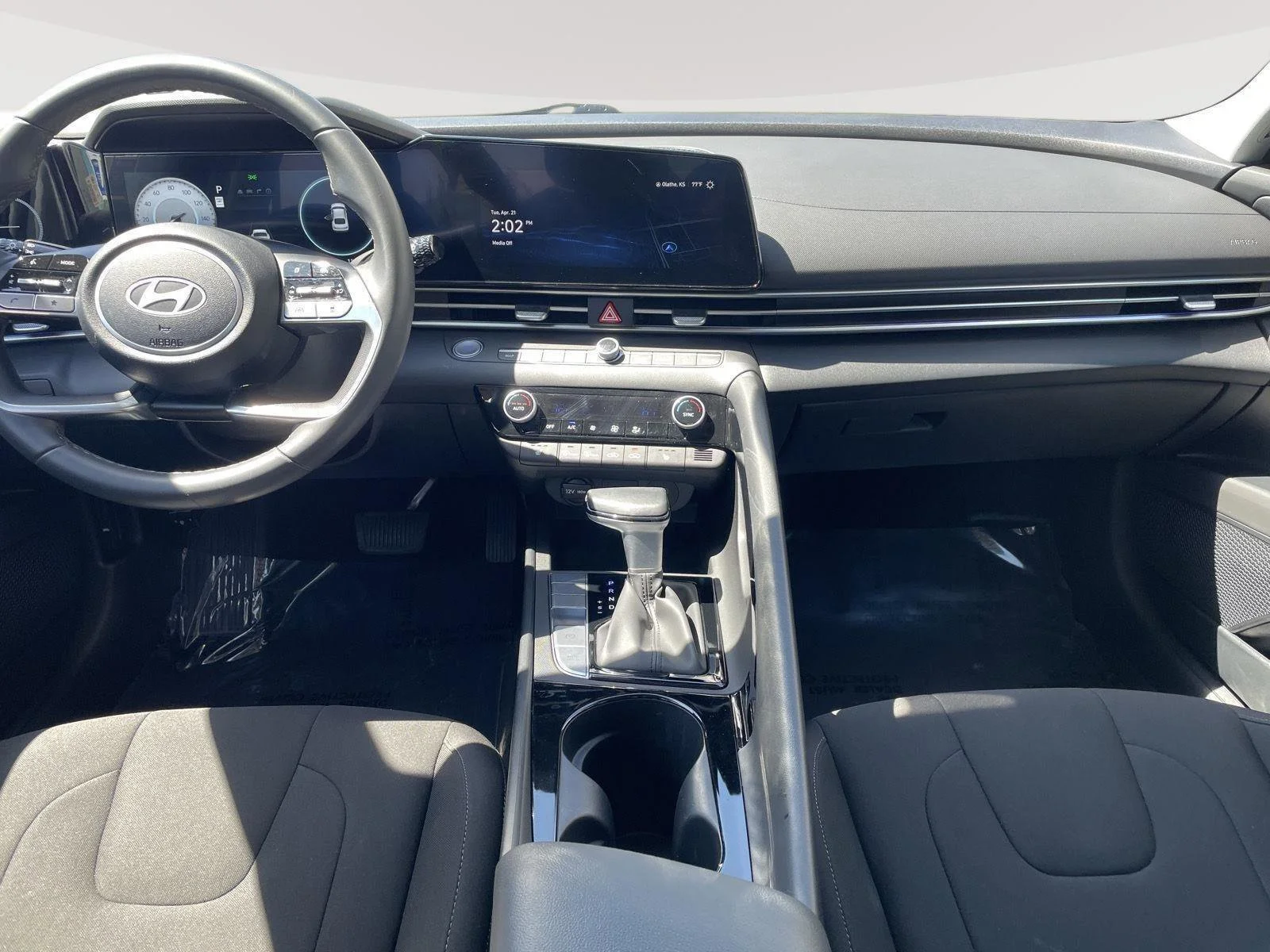 Used 2024 Ultimate Red Hyundai SEL image 17