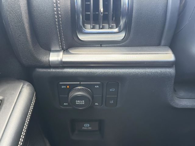 Used 2025 Black Ford Platinum image 26