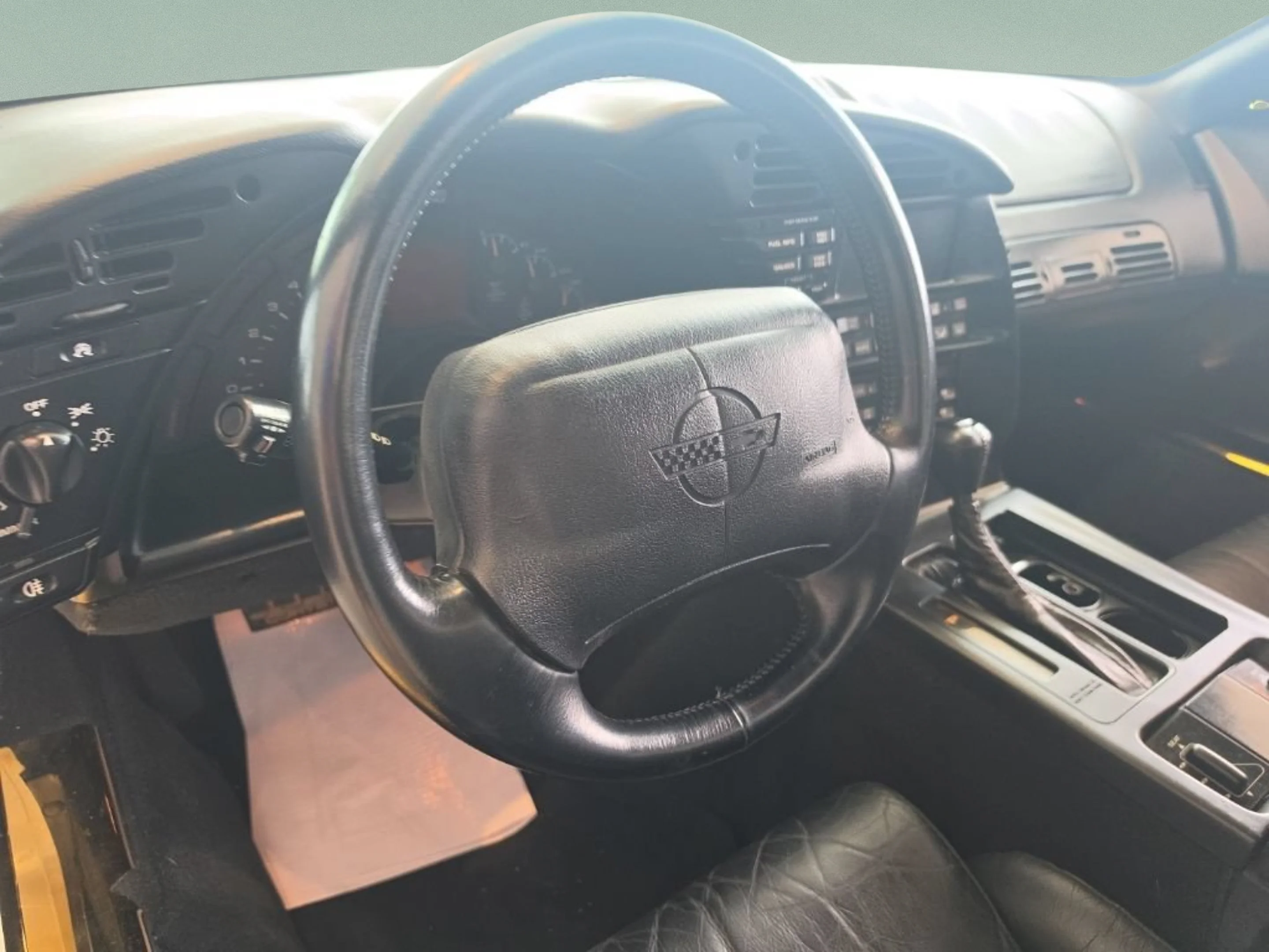 Used 1994  Chevrolet 2dr Convertible image 8