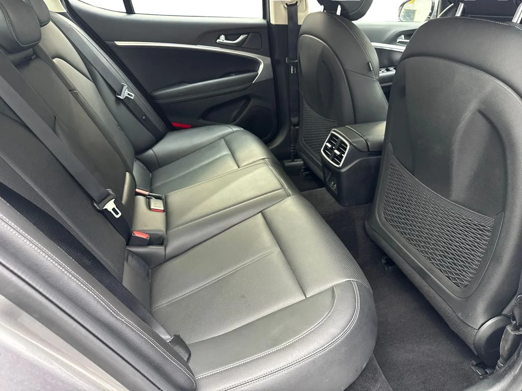 Used 2025 Silver Genesis 2.5T image 39