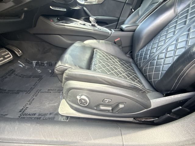 Used 2019 Black Audi Premium Plus image 12