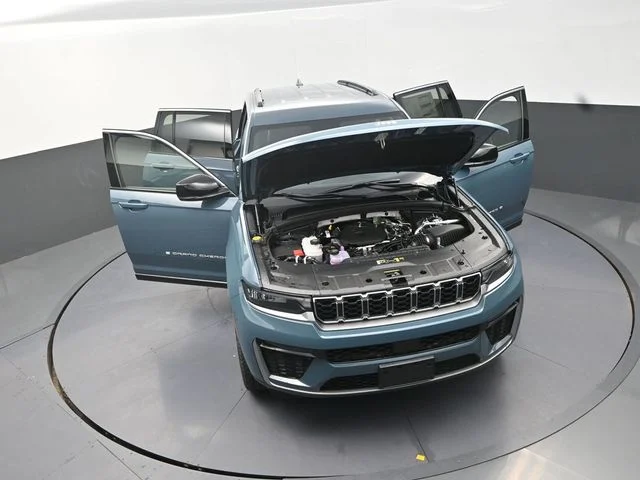 New 2026 Steel Blue Exterior Paint Jeep Limited image 30