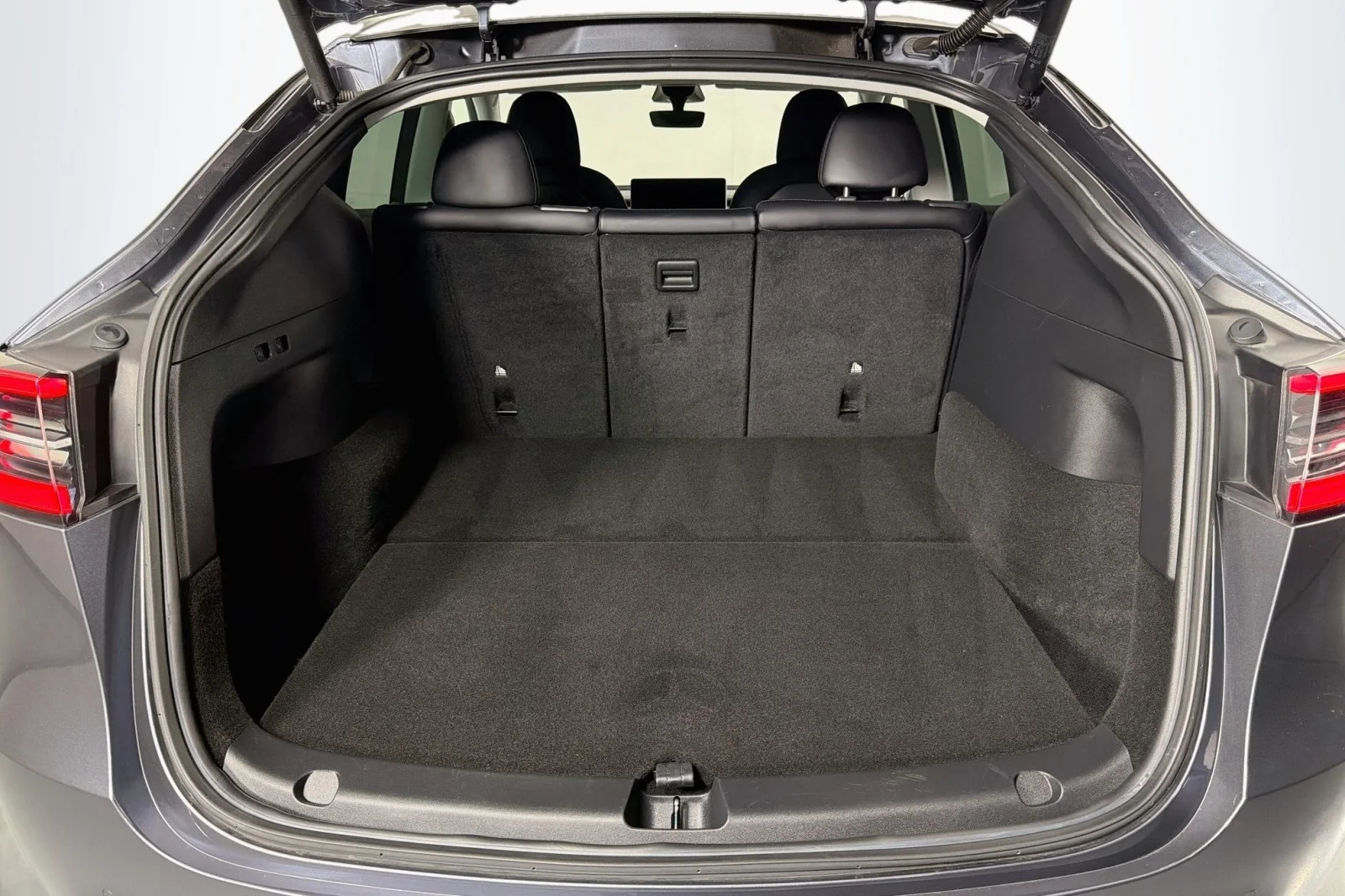 Used 2022 GRAY Tesla Performance image 21