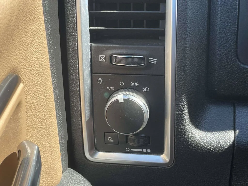 Used 2021 Blue Ram SLT image 25