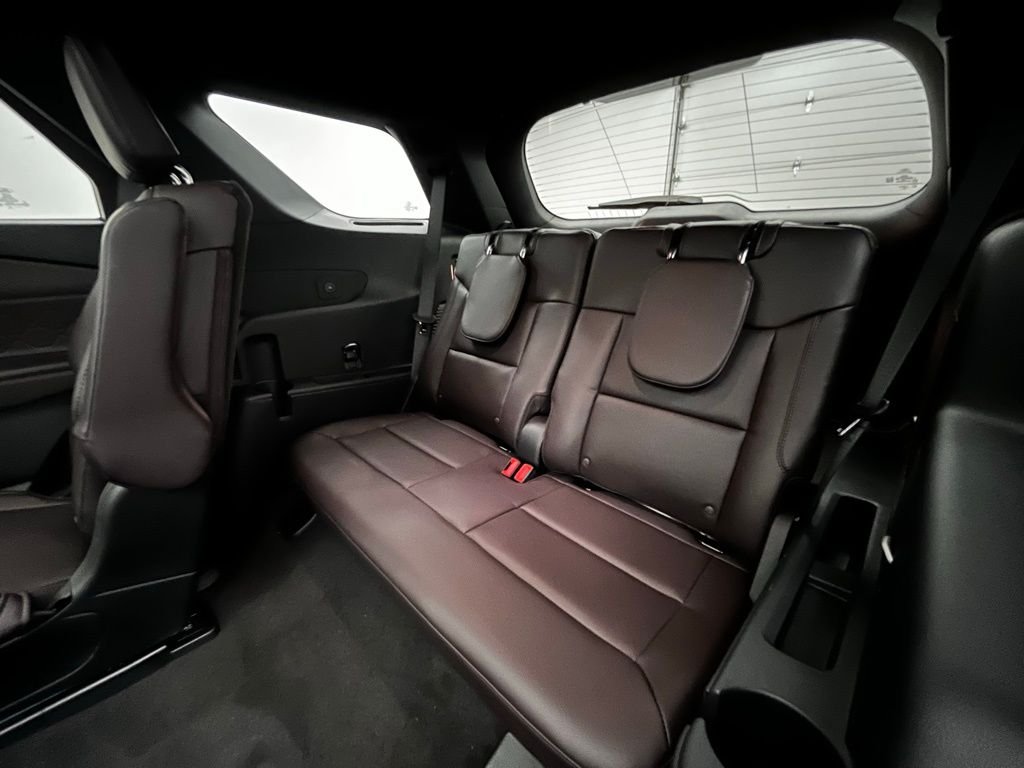 New 2026 Black Ford Platinum image 44