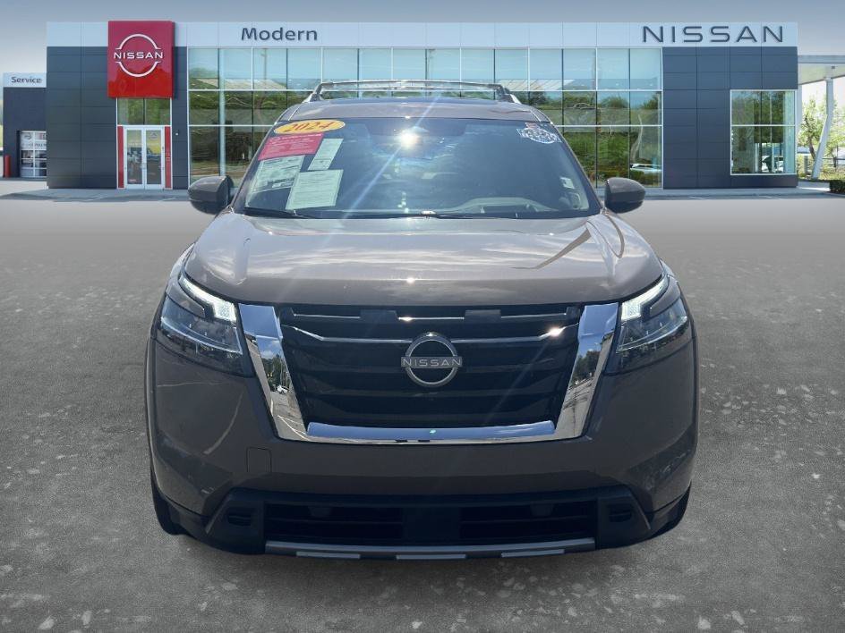 Certified Used 2024 Baja Storm Nissan Platinum image 2