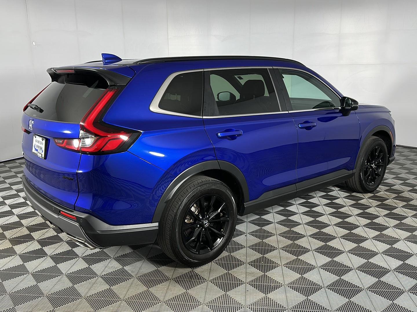 Used 2025 Still Night Pearl Honda Sport-L image 26