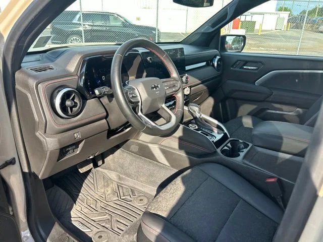 Used 2023  Chevrolet Z71 image 8