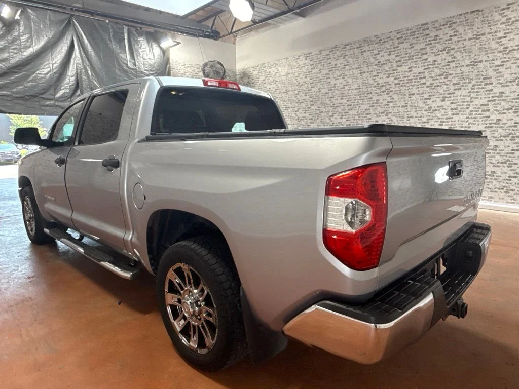 Used 2014 Silver Sky Metallic Toyota SR5 image 5