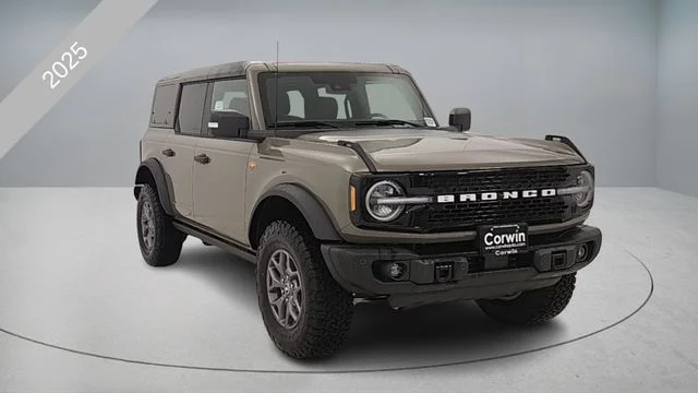 2025 Ford Bronco Badlands 4x4's photo